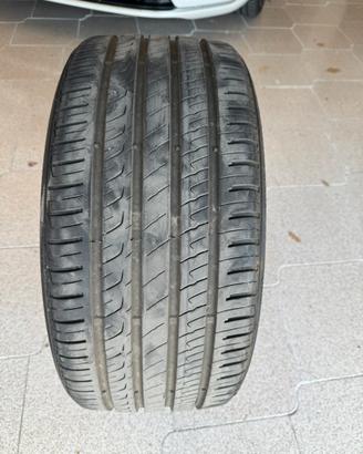Gomme 235-35-19