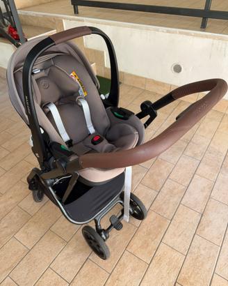 Trio Maxi-Cosi Leona 2 Passeggino+Base Isofix 3in1