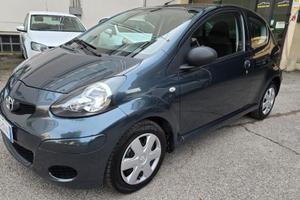 Toyota Aygo 1.0 12V VVT-i 3 porte Now Connect