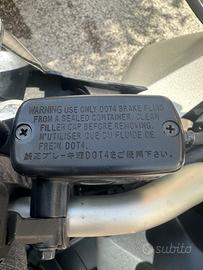 Coppia copri serbatoio olio freni X adv 750