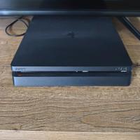 PS4 funzionante con 2 joystick 