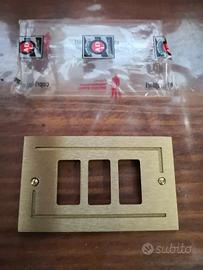 Placca ottone ADL Fonderia 3 posti Bticino Magic