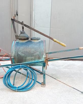 Antica carriola pompa irroratrice Volpi e Bottoli