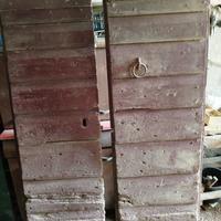 porta in legno massello per cantina