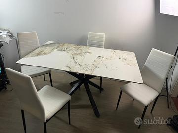Tavolo in ceramica 150×90×H76 + 4 sedie ecopelle