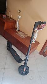 Monopattino ninebot