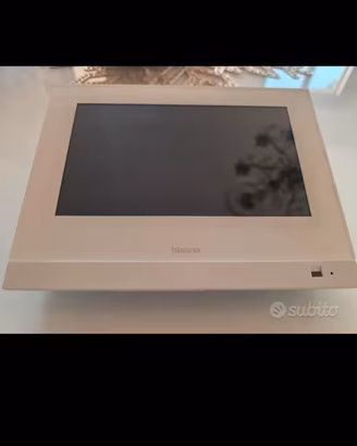 Bticino Hometouch domotica videocitofono