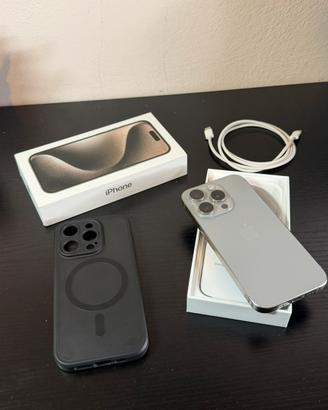 Iphone 15 pro da 256gb - completo