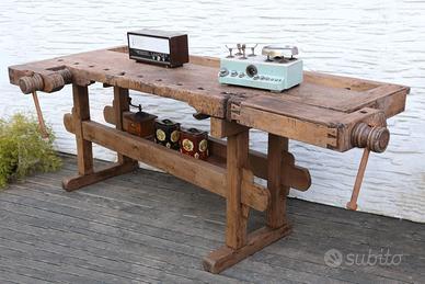 banco falegname vecchio restaurato