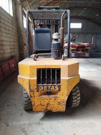 Carrello sollevatore.