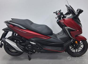 Honda Forza 350