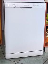 lavastoviglie come nuova