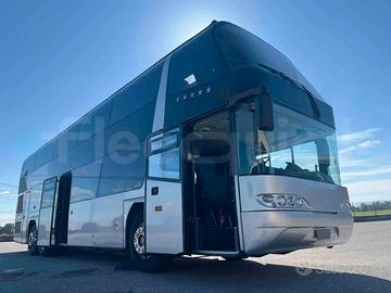 Autobus a 2 piani Neoplan Cityliner