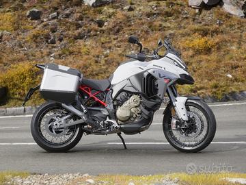 Ducati Multistrada V4 1160 S Red Adventure Travel&
