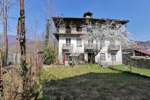 CASA SEMINDIPENDENTE A VIÙ