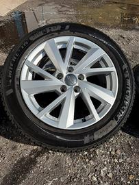 Cerchi con gomme da neve