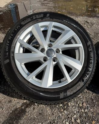 Cerchi con gomme da neve
