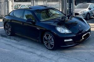 Porche Panamera 3.0d km 103000 pari NUOV0