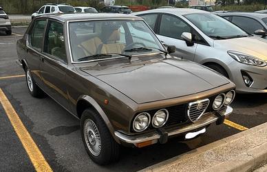 Alfa Romeo Alfetta 1.800 122CV RARA LUCI DI BOSCO