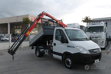 Iveco 35c12 cassone ribaltabile e gru'