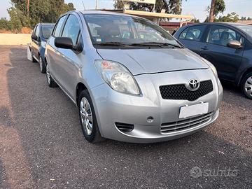 TOYOTA YARIS 1.0 GPL