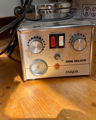 Mini major