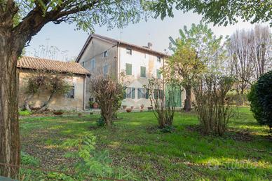 CASA INDIPENDENTE A CORREGGIO