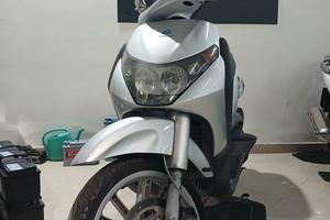 Beverly 250 GARANZIA 12 MESI