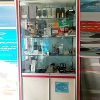 Vetrina casa/negozio/ufficio 204x107 con mobiletto