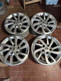 Cerchi in lega Renault scenic