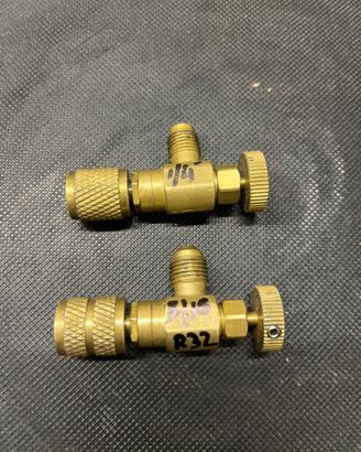 Rubinetto premi valvola