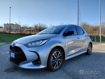 Toyota Yaris 1.5 Hybrid 5 porte Lounge