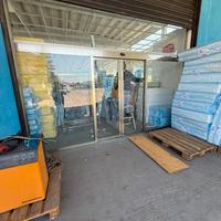 Vetrina in alluminio