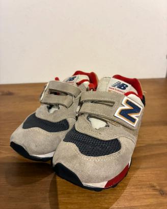 Scarpe bambino New balance taglia 29