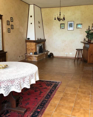 Cascinale a lesegno