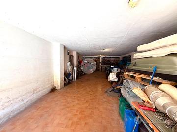 BOX A DIANO MARINA