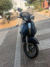 Piaggio Beverly Tourer 300