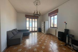 Appartamento 125 mq 4 vani - vitulazio