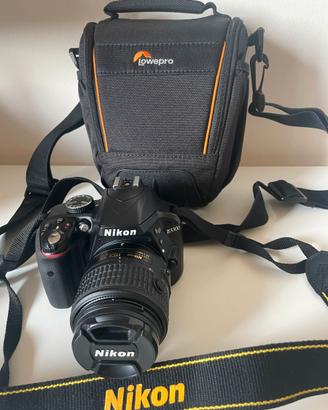 Nikon D3300 + Obiettivo 18-55mm +Borsello Custodia