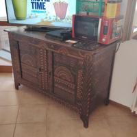 Credenza