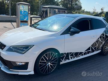 SEAT LEON FR