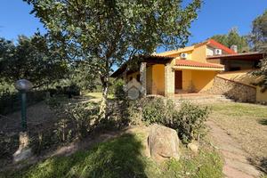 PORZIONE DI BIFAMILIARE A VILLASIMIUS