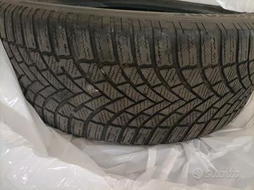 gomme invernali Bridgestone 215.55 R17