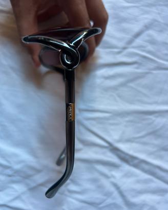 Occhiali da sole Furla montatura nera lenti viola