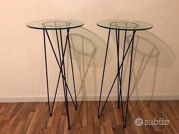 2 Tavolini alti cm. 108 con ripiano in cristallo