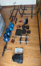 Set allenamento in casa home gym