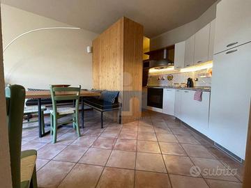 Appartamento di 50 m² con 2 locali e box auto a Bo