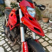 Ducati Hypermotard 796