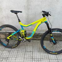 MTB GIANT REIGN 2 del 2016 FULL SUSPENDED 27,5