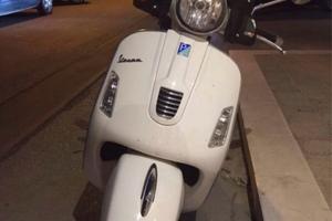 Vespa Gts 300